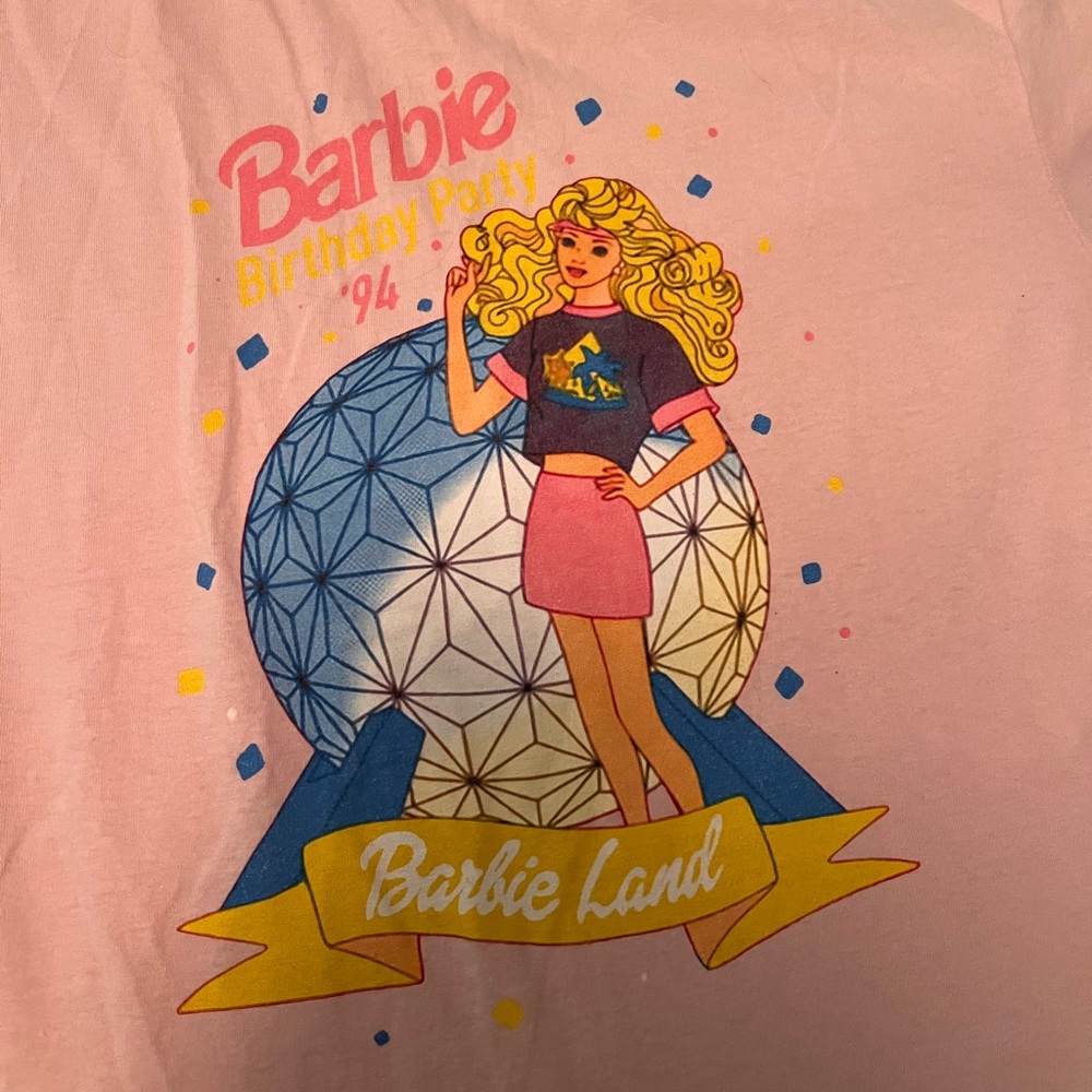 Barbie t-shirt size medium